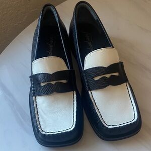 NWOB Free People Black and White Leather Harris Loafers Size 38